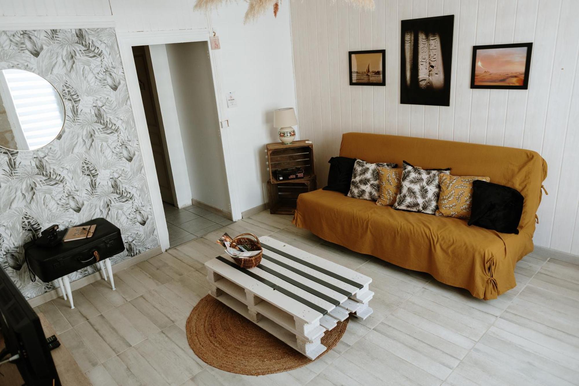 Studio De Plain-Pied Avec Terrasse Et Jardin Apartment Saint-Meard-de-Gurcon ภายนอก รูปภาพ